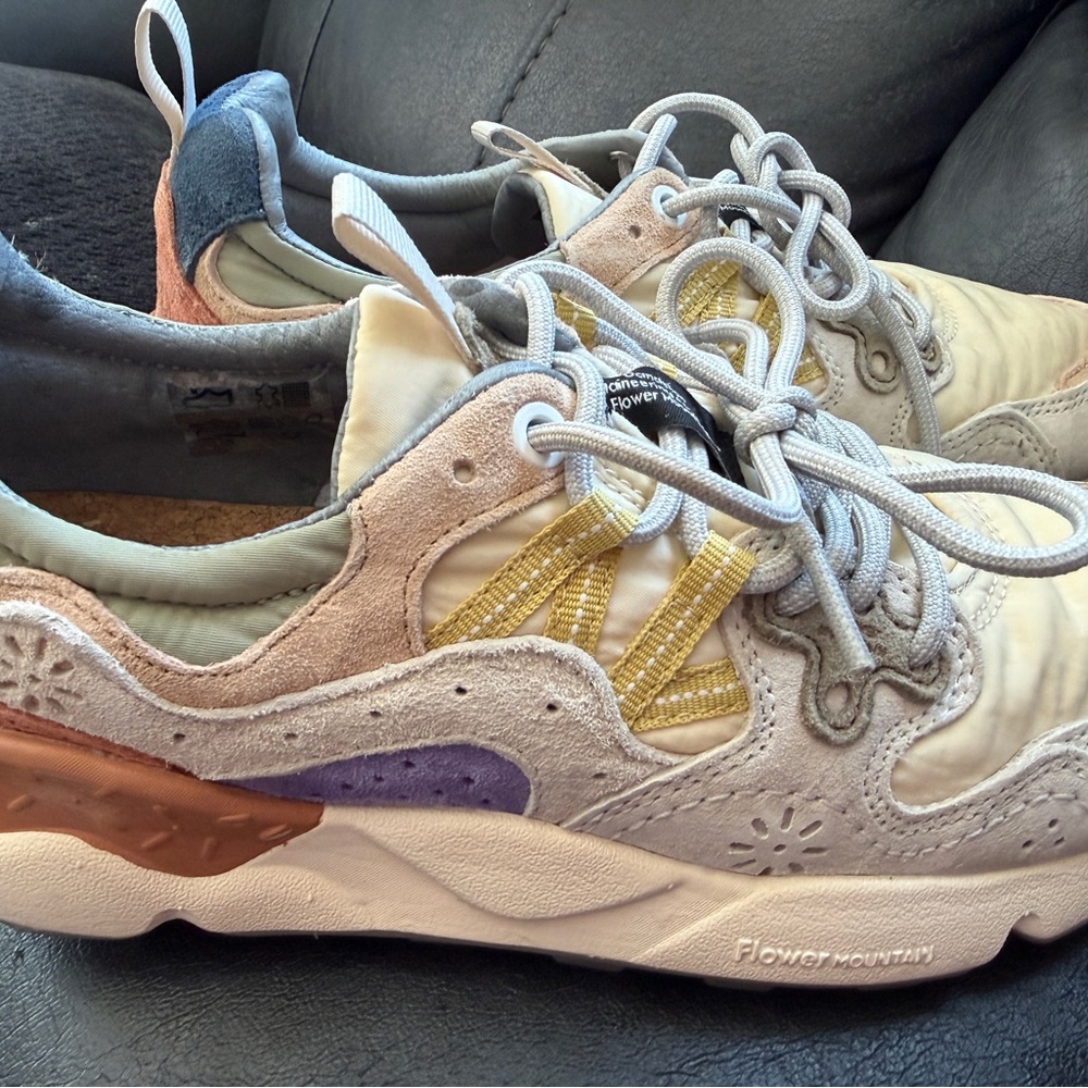 Women’s Flower Mountain Lightweight Casual Sneakers in Beige, Yellow & Purple